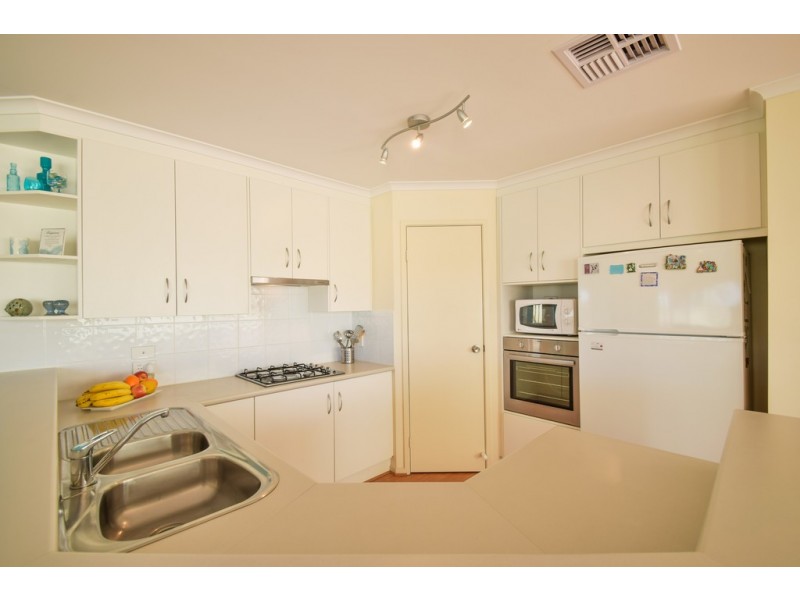 18 Perry Road, Huntfield Heights SA 5163