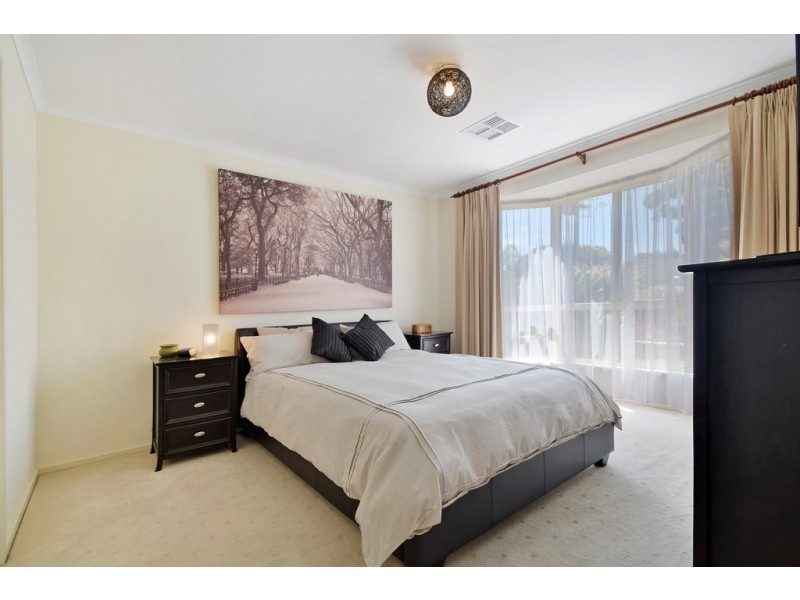 18 Perry Road, Huntfield Heights SA 5163