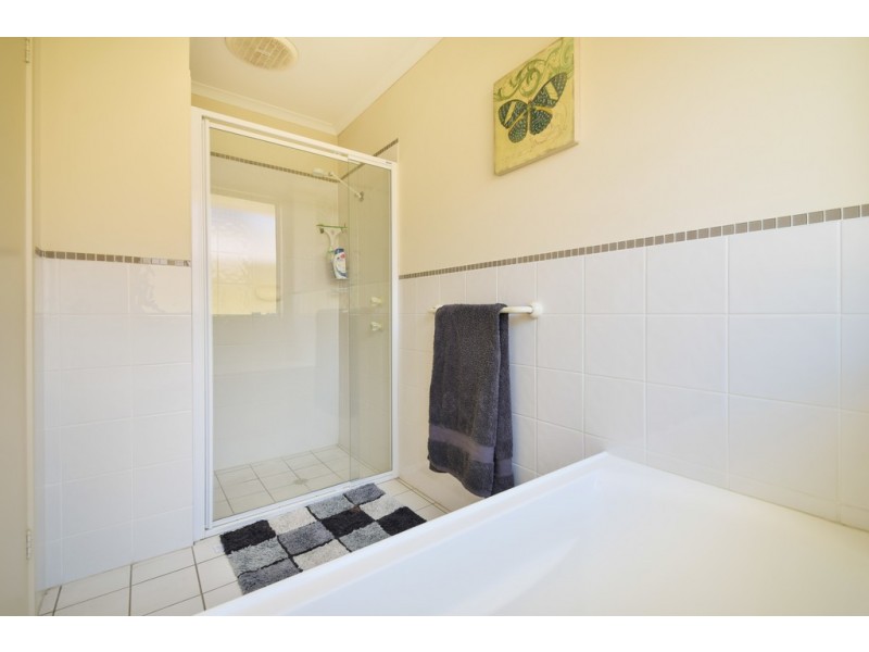 18 Perry Road, Huntfield Heights SA 5163