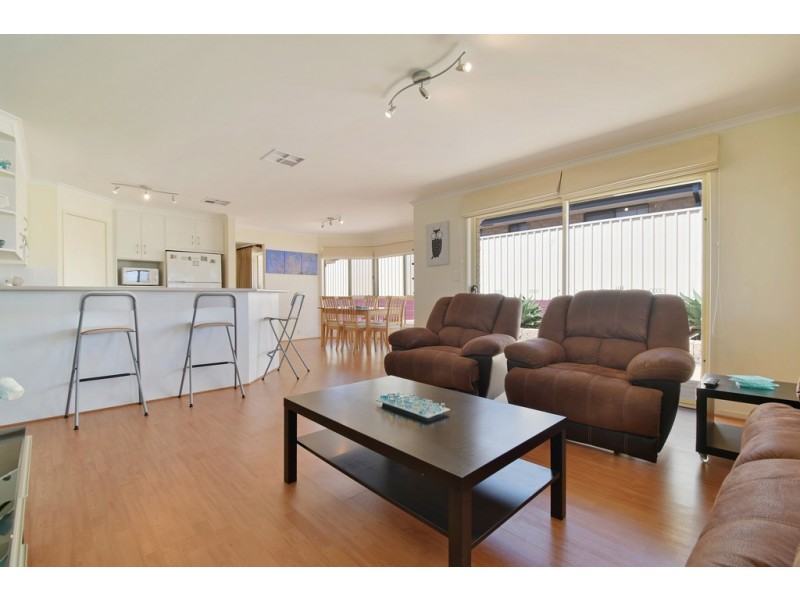 18 Perry Road, Huntfield Heights SA 5163