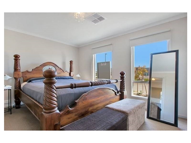 12 Nipper Street, Seaford Meadows SA 5169