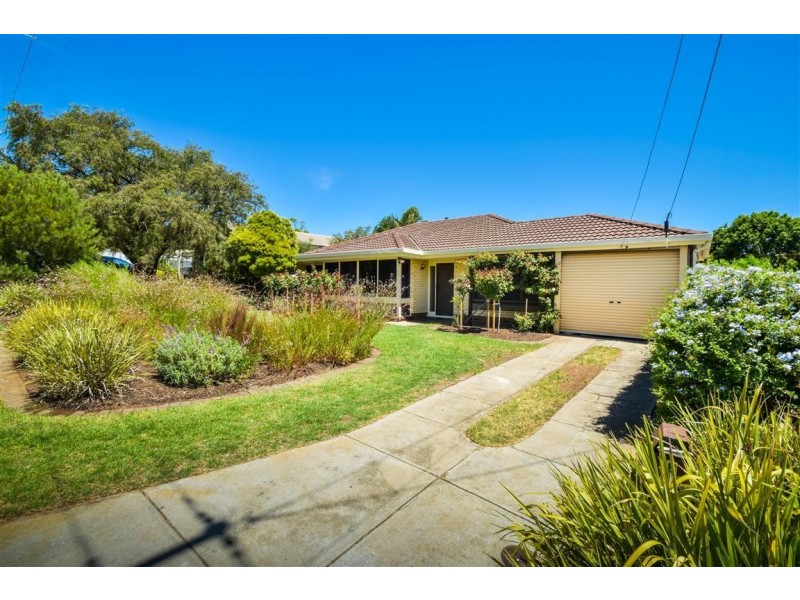 8 Kimberly Way, Happy Valley SA 5159