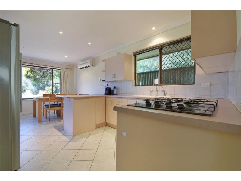 8 Kimberly Way, Happy Valley SA 5159