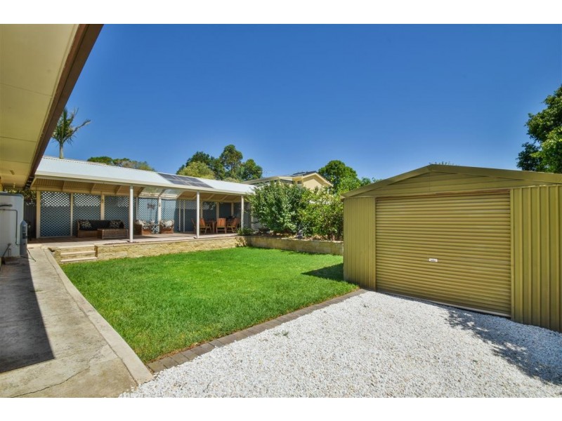 8 Kimberly Way, Happy Valley SA 5159