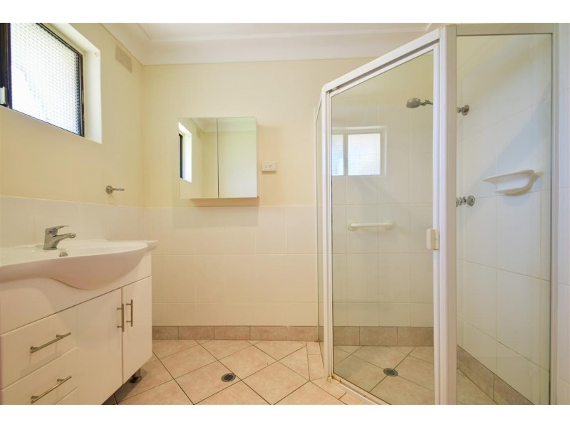 8 Kimberly Way, Happy Valley SA 5159