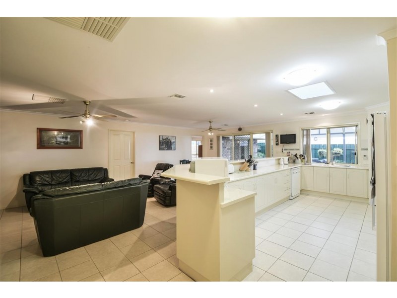 3 The Close, Chandlers Hill SA 5159