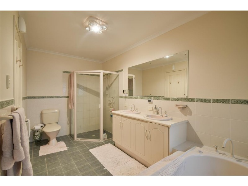 3 The Close, Chandlers Hill SA 5159