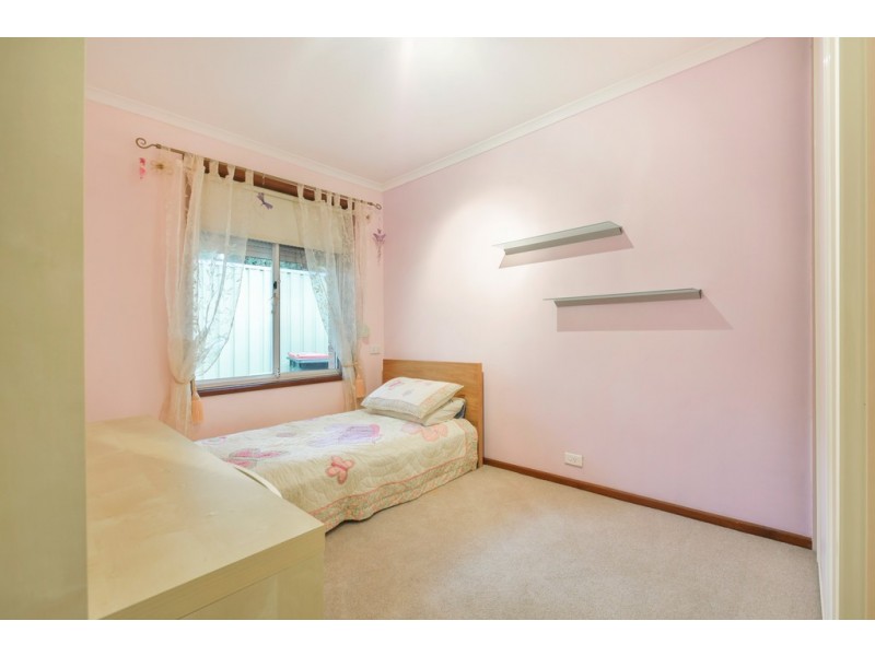 6 Grieve Court, Trott Park SA 5158