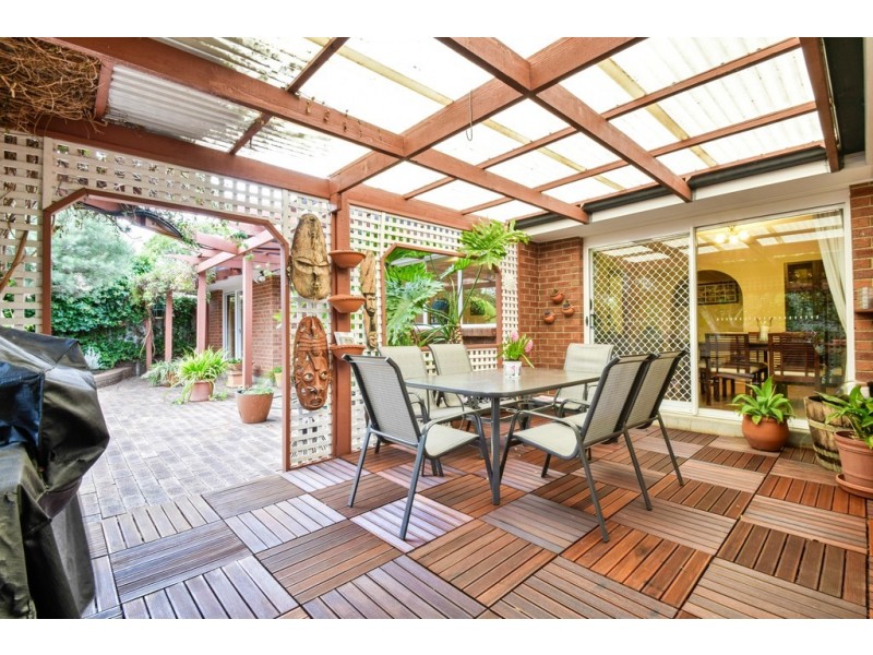 6 Grieve Court, Trott Park SA 5158