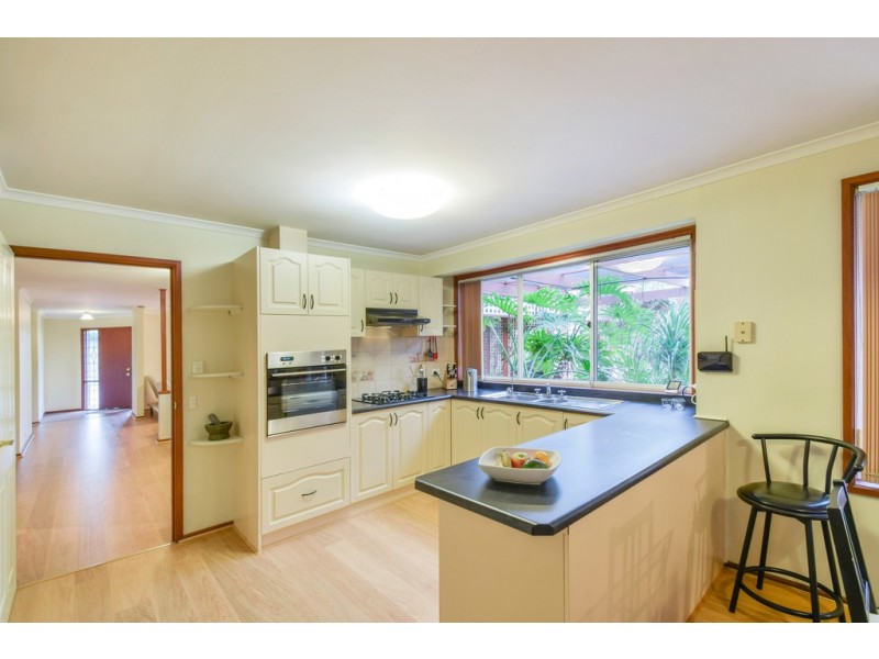 6 Grieve Court, Trott Park SA 5158