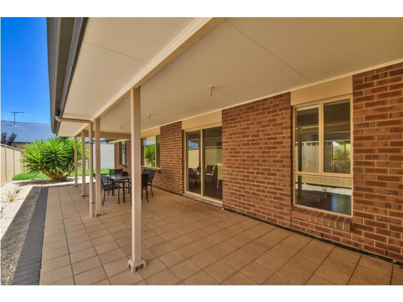 2 Buoy Crescent, Seaford Meadows SA 5169