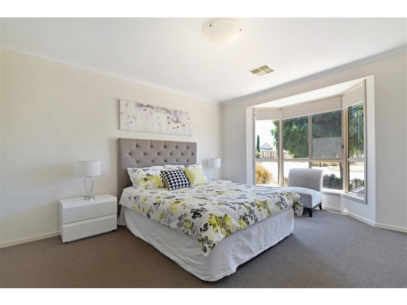 2 Buoy Crescent, Seaford Meadows SA 5169
