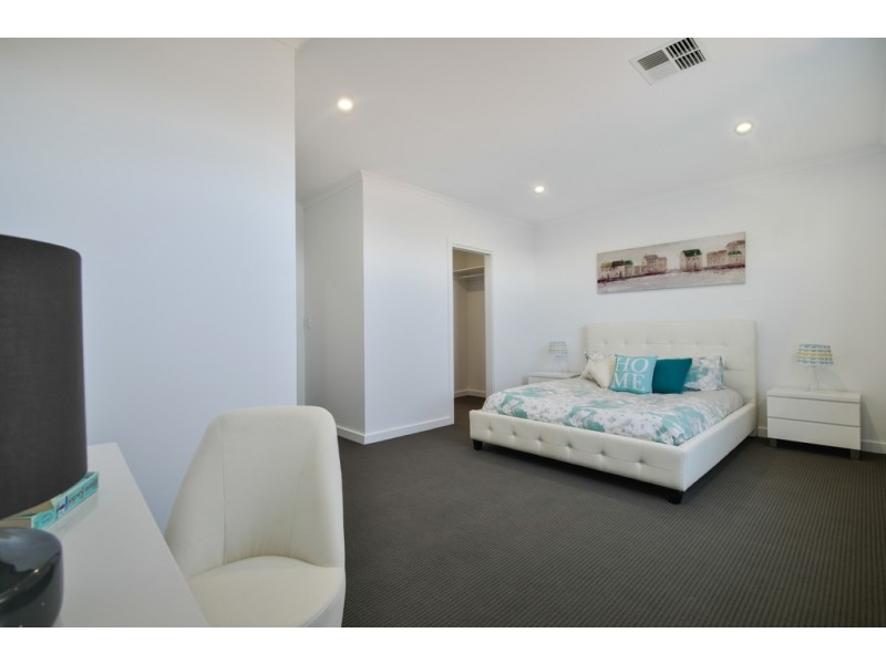 2C Wilson Street, Christies Beach SA 5165