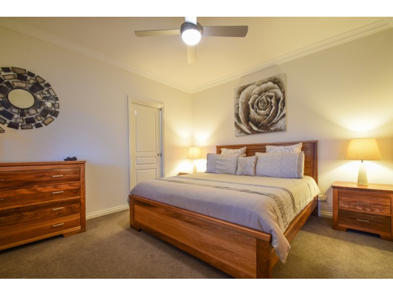 52 St Andrews Crescent, Novar Gardens SA 5040