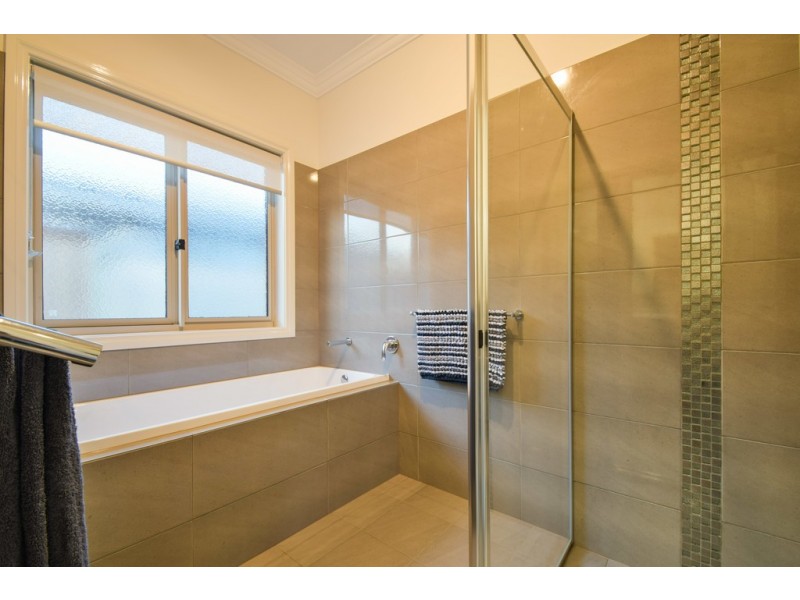 52 St Andrews Crescent, Novar Gardens SA 5040