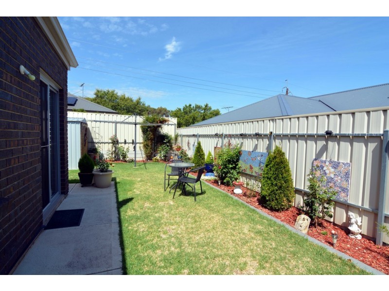 2 Lucy Court, Trott Park SA 5158