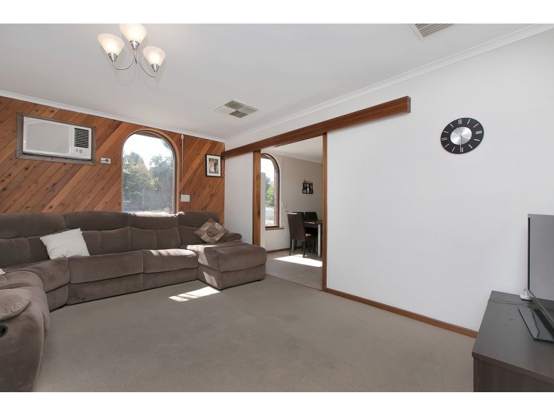 9 Abbott Avenue, Morphett Vale SA 5162