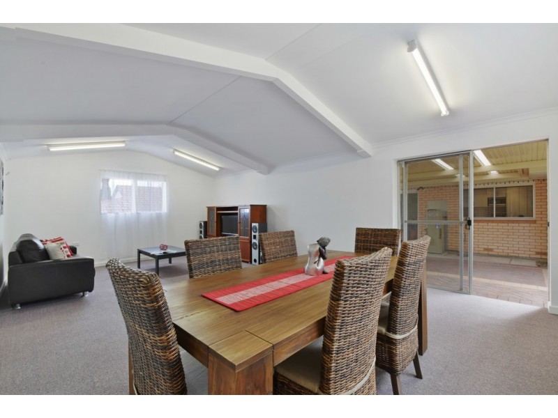 13 Lee Avenue, Happy Valley SA 5159