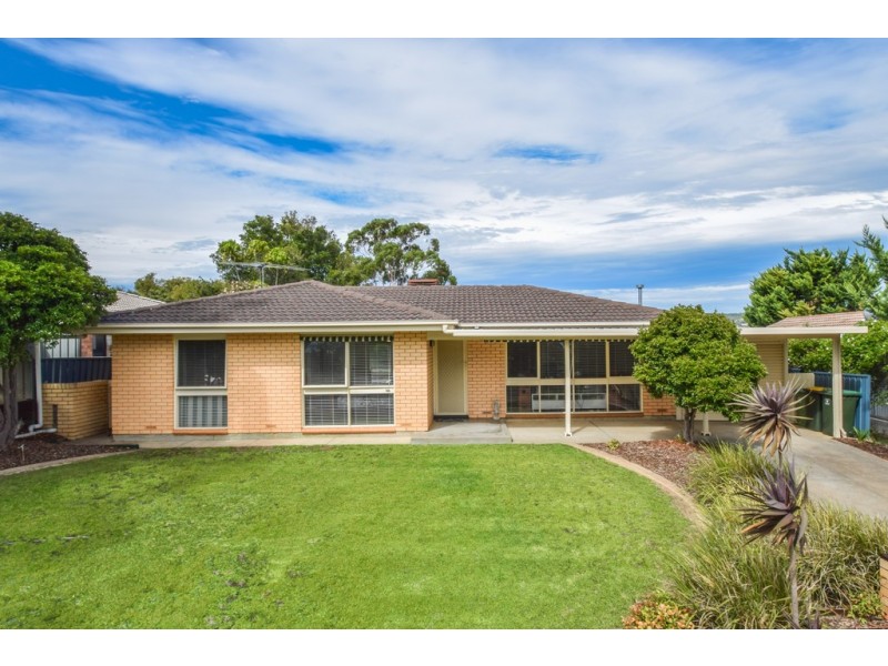 13 Lee Avenue, Happy Valley SA 5159
