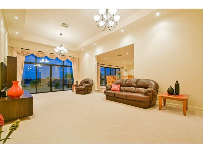 38 George Francis Drive, Mount Compass SA 5210