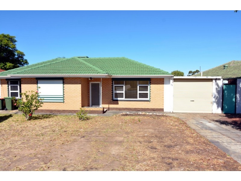 32 Roberts road, Hackham SA 5163