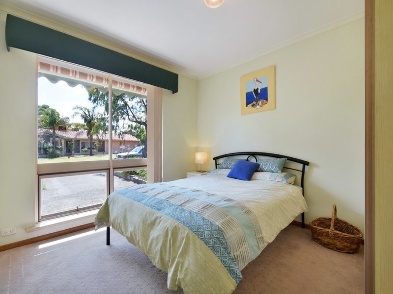 6 Heather Road, Happy Valley SA 5159