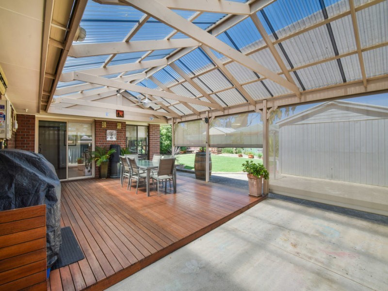 6 Heather Road, Happy Valley SA 5159