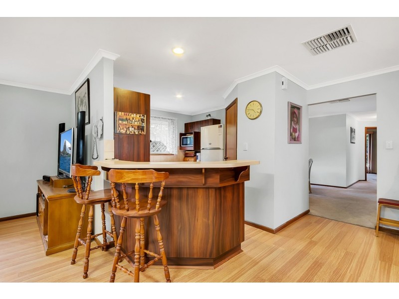 3 Explorer Court, Woodcroft SA 5162