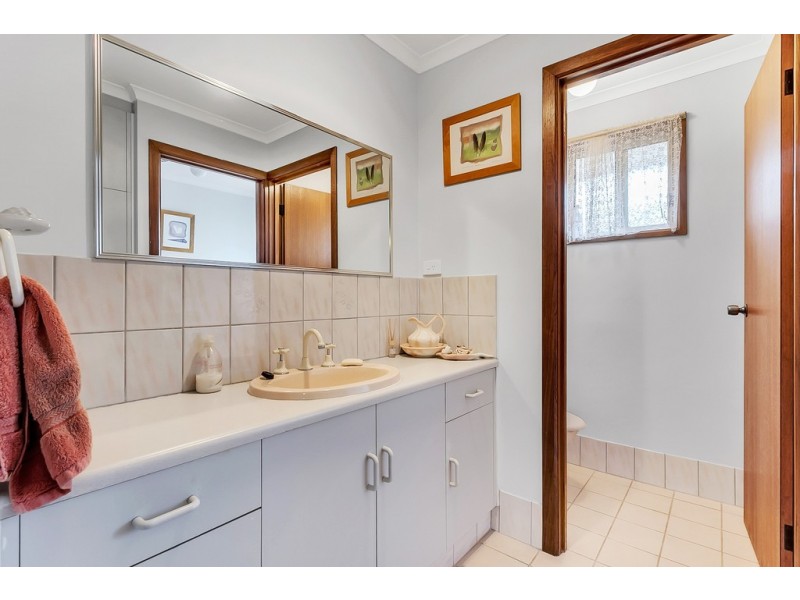 3 Explorer Court, Woodcroft SA 5162