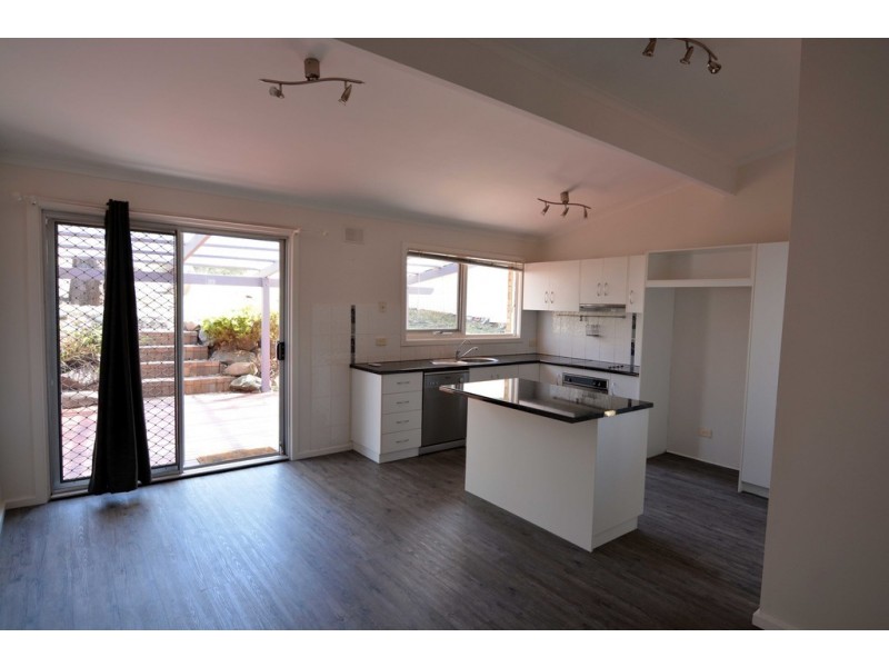 9 Jarrad Road, Happy Valley SA 5159