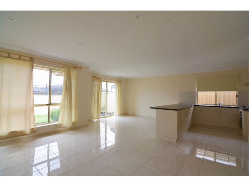 11 Trunnel Street, Seaford Meadows SA 5169