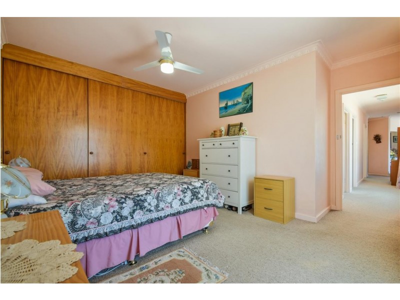 14 Cranborne Crescent, Morphett Vale SA 5162