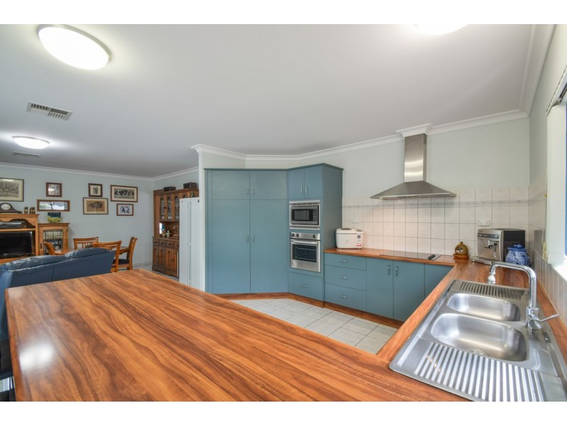 42 Arthur Road, Mount Compass SA 5210