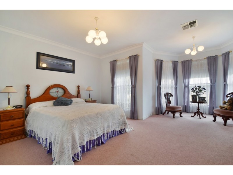 42 Arthur Road, Mount Compass SA 5210