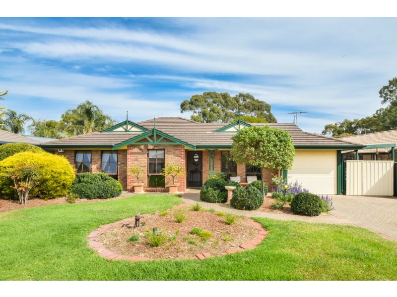 5 Walford Drive, Onkaparinga Hills SA 5163