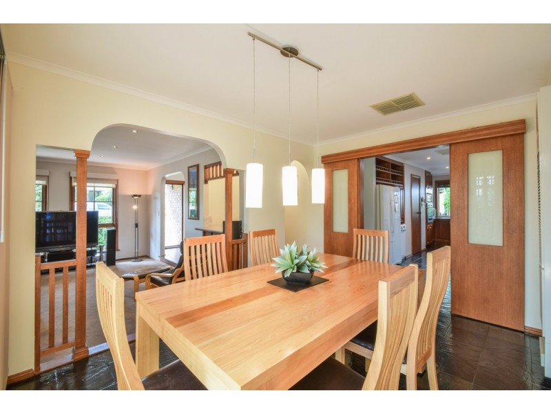 5 Walford Drive, Onkaparinga Hills SA 5163