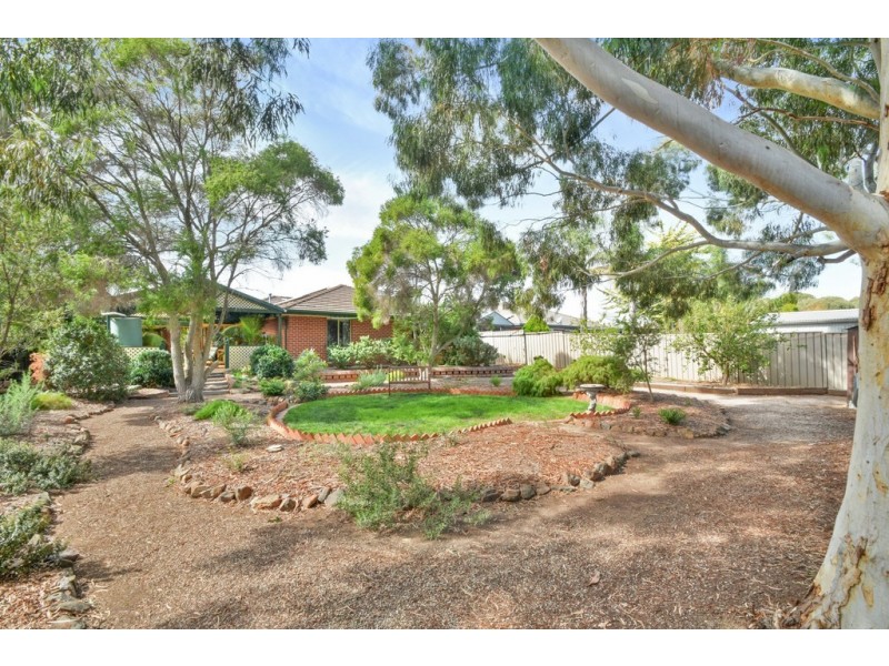5 Walford Drive, Onkaparinga Hills SA 5163