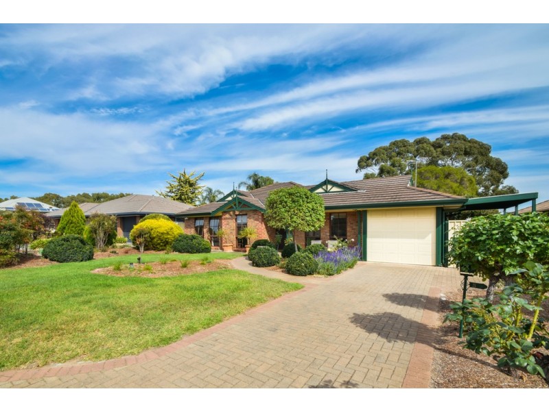 5 Walford Drive, Onkaparinga Hills SA 5163