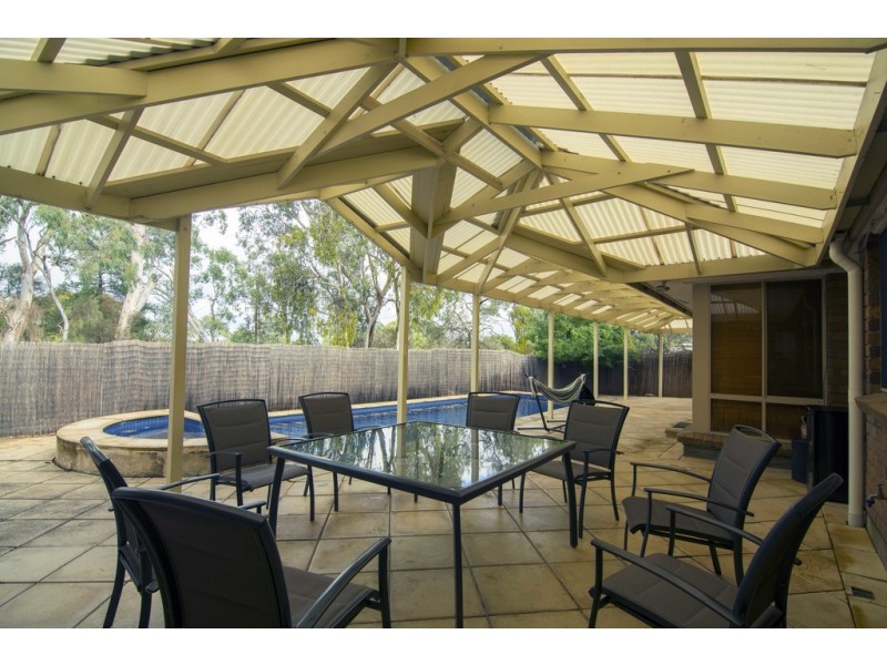 19 Grevillea Road, Aberfoyle Park SA 5159