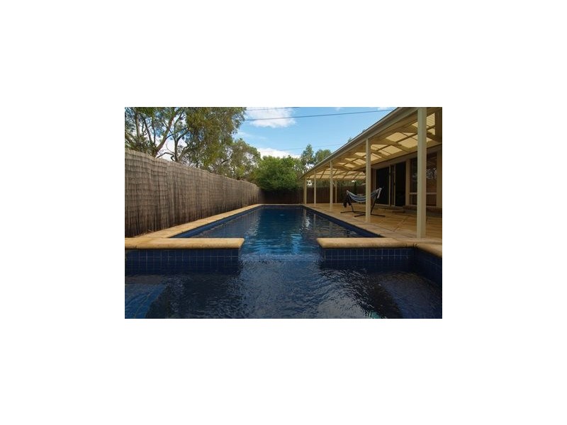 19 Grevillea Road, Aberfoyle Park SA 5159