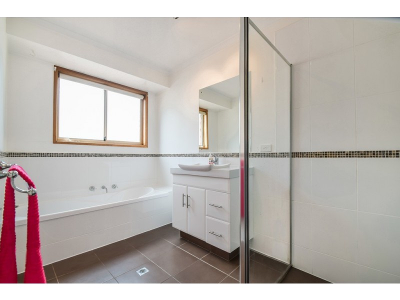 12 Young Street, Trott Park SA 5158