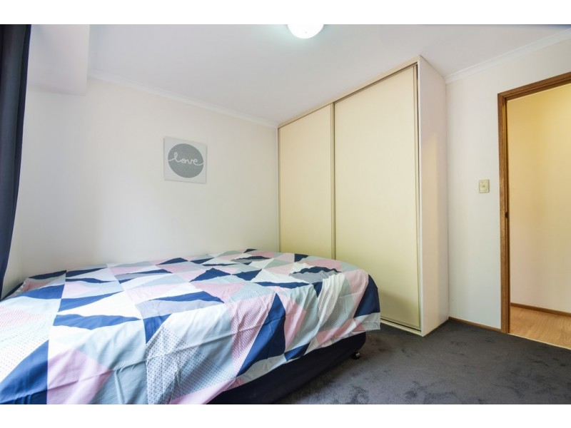 12 Young Street, Trott Park SA 5158