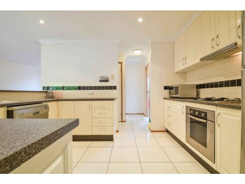 12 Young Street, Trott Park SA 5158