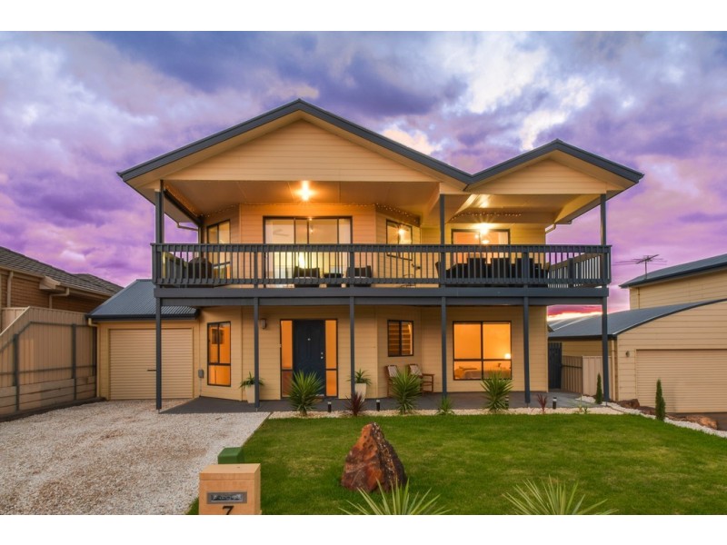 7 Bluewater Boulevard, Sellicks Beach SA 5174