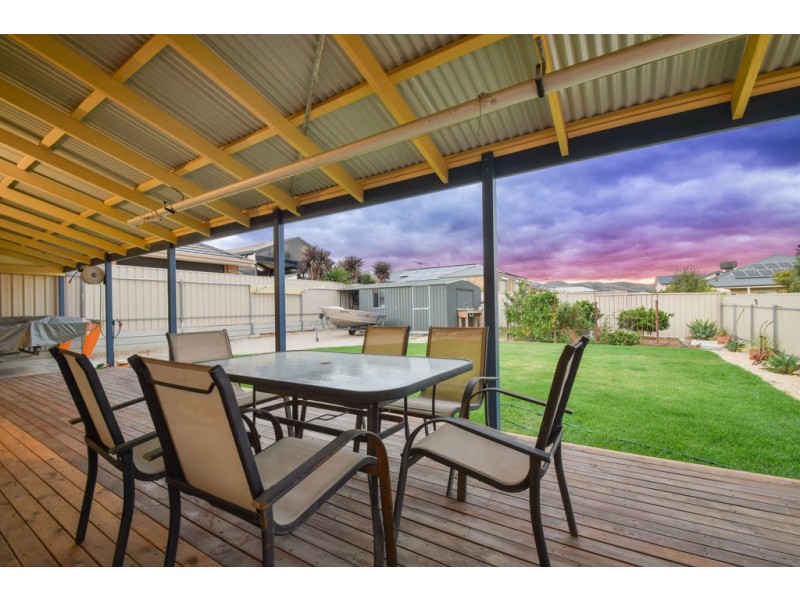 7 Bluewater Boulevard, Sellicks Beach SA 5174