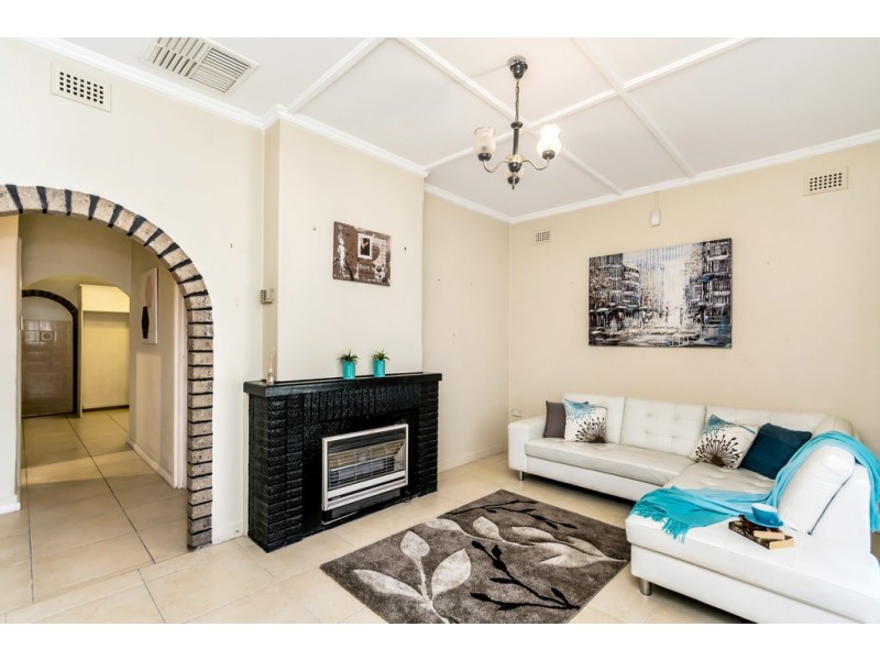 13 Alexander Grove, Woodville Gardens SA 5012