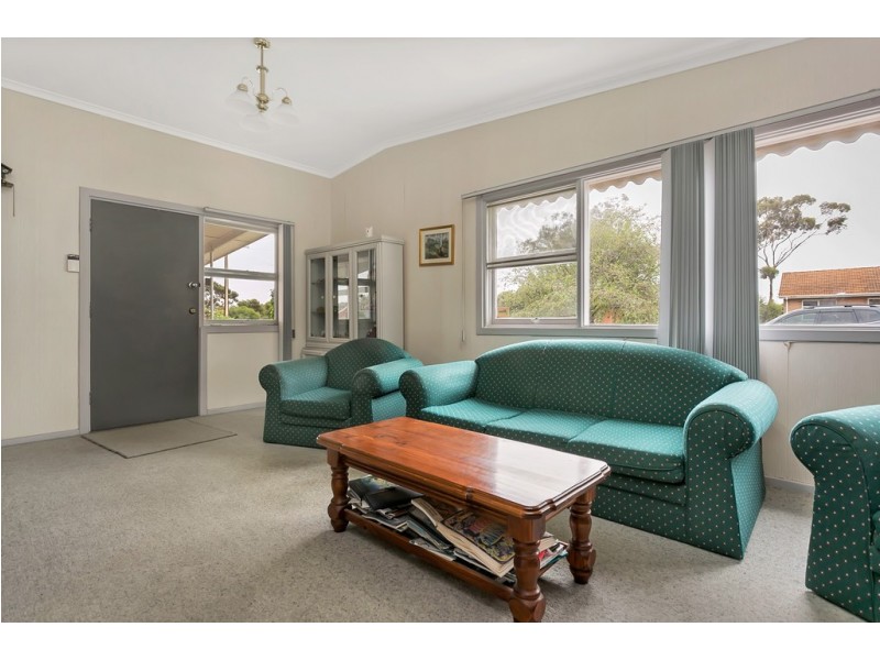 14 Elizabeth Road, Christie Downs SA 5164