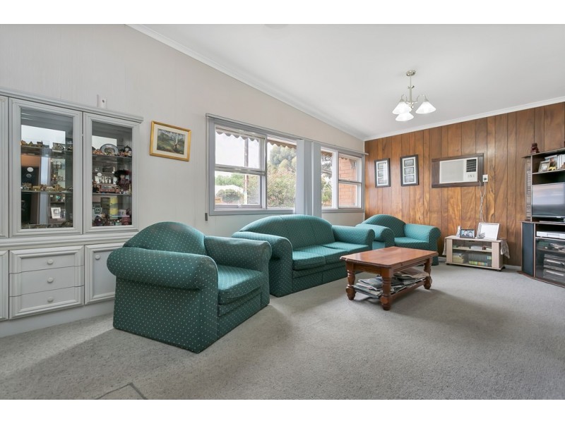 14 Elizabeth Road, Christie Downs SA 5164