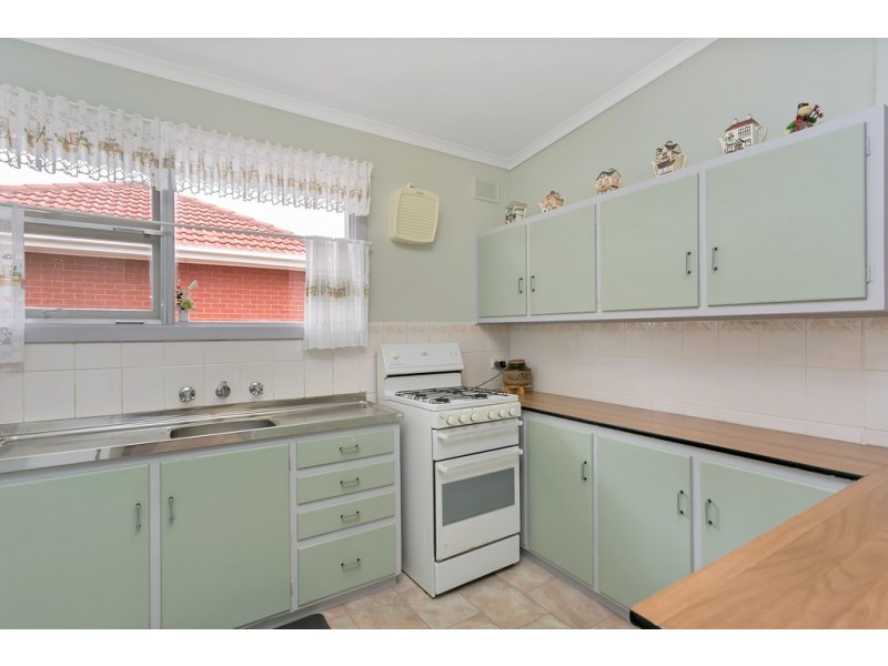 14 Elizabeth Road, Christie Downs SA 5164