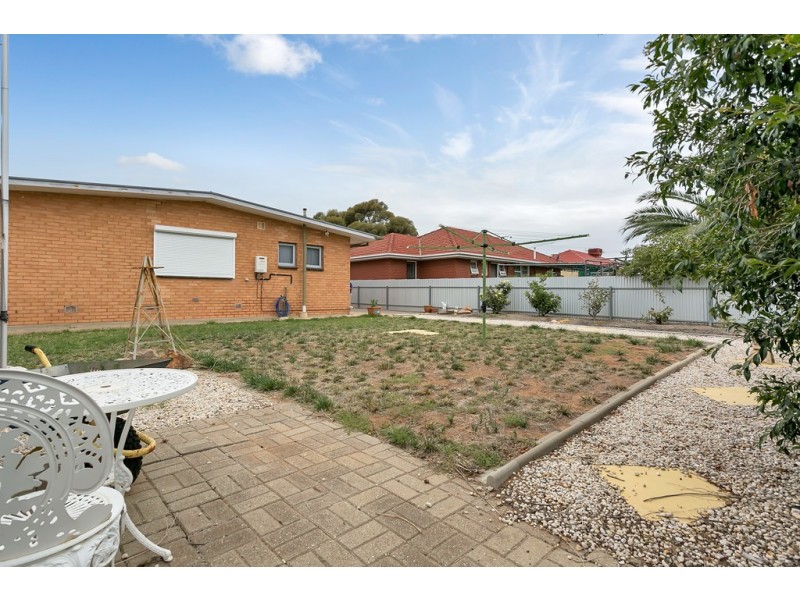 14 Elizabeth Road, Christie Downs SA 5164